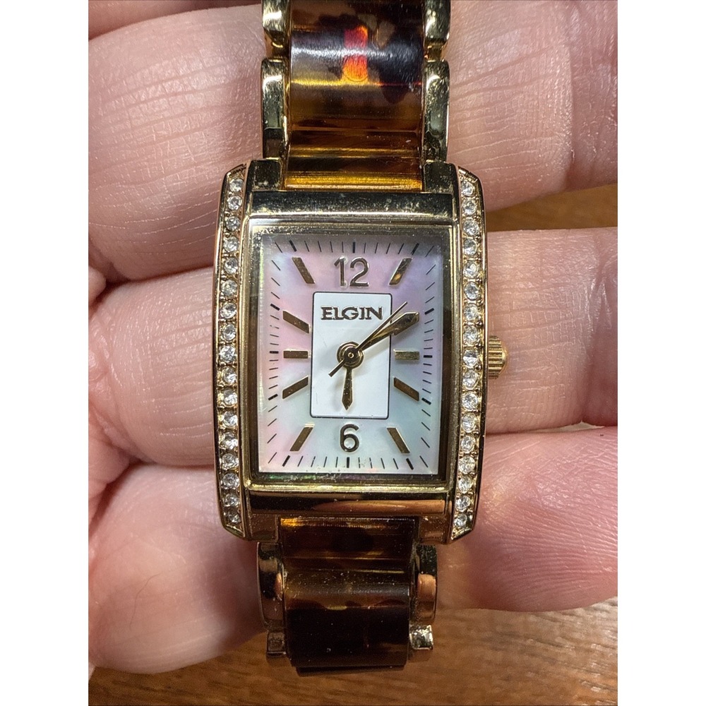Elgin Eg8001 Gold Tone Case mother-Of-Pearl Dial Stone Surround Running